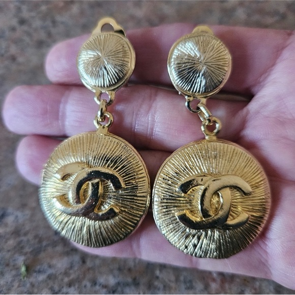 Chanel Gold Logo Earrings - Picture 1 of 6